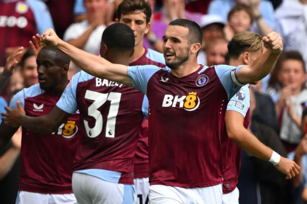  道格拉斯·路易斯远射建功阿斯顿维拉巴西中场主宰比赛